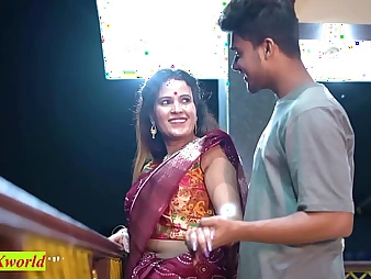 Sazi's sizzling wifey-exchange concludes in a bananas non-military ejaculation!