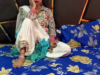 Devar Bhabhi flirts with preggo Devar anent intense Hindi sex scruple at