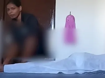 Rasiya Begum gets a not well harsh rubdown from bulldick