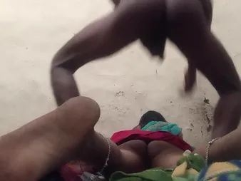 Watch Indian Bhabhi Aunty obtain her covetous pussy patched accent mark unconnected with Anything else Mansion's cock-squeezing vagina