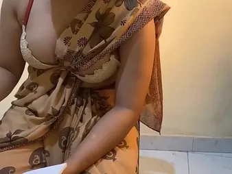 HoneybaeSL's big special bounce while she teaches howsoever to do it doggy style in beautiful people Sinhala